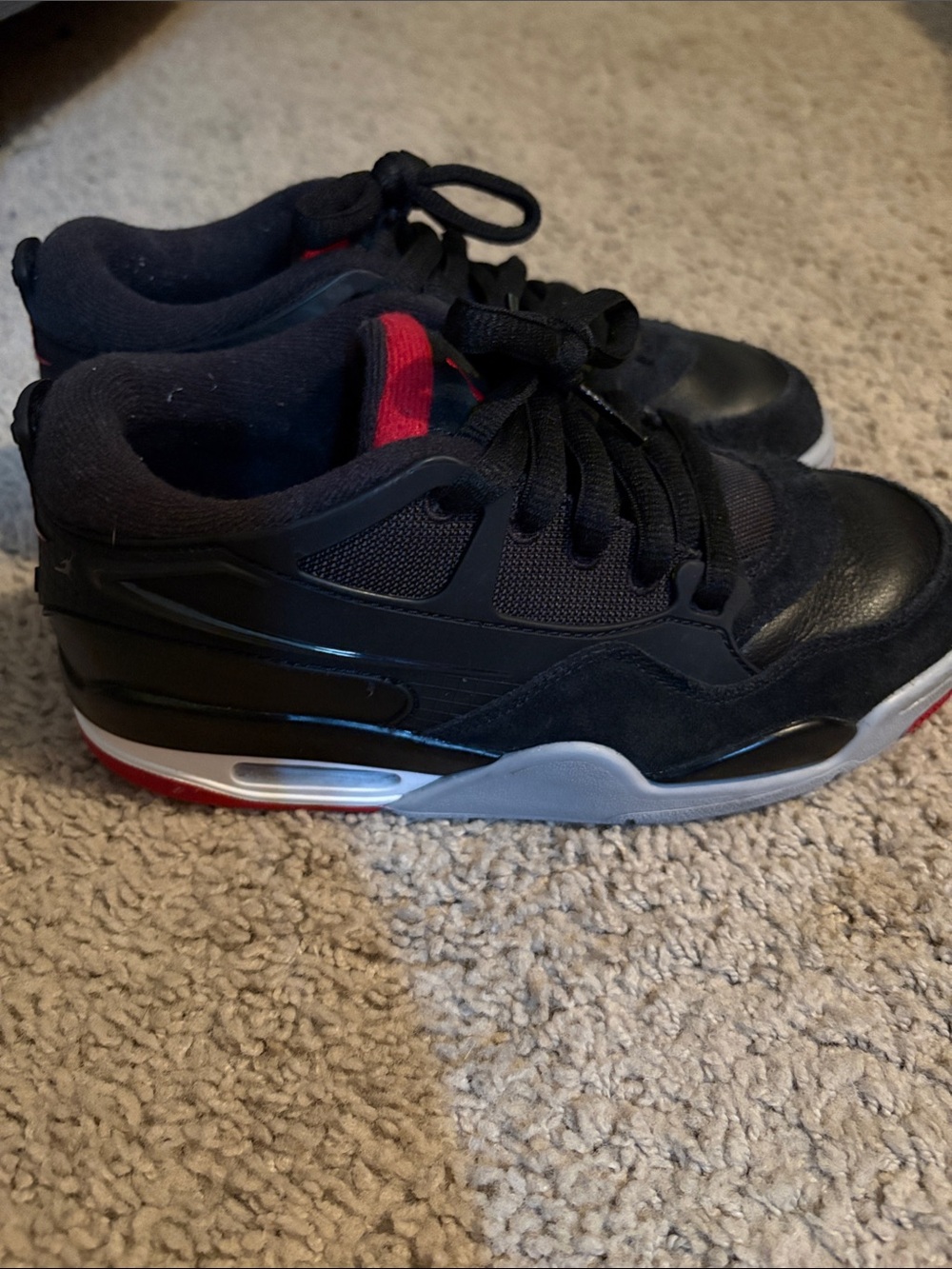 Boys Nike air Jordan worm twice